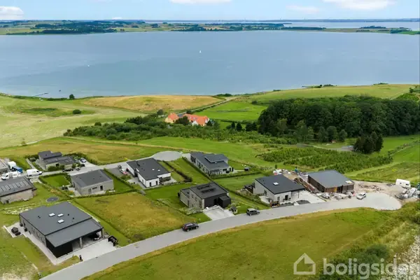 Helårsgrund på Bøgebjerget 37, 8420 Knebel