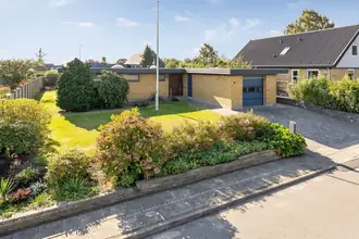 Villa på Drosselvænget 14, 6310 Broager