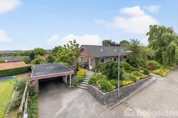 Villa på Guldregnalle 16, 6920 Videbæk