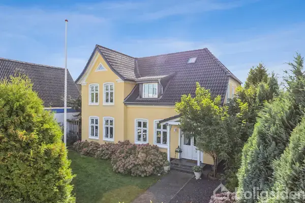 Villa på Frøslevvej 19, 6330 Padborg