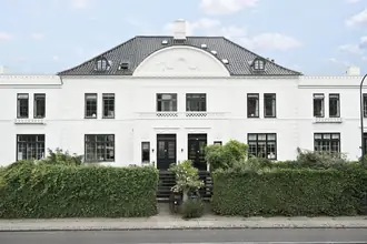 Rækkehus på Dyrehavevej 27, 2930 Klampenborg