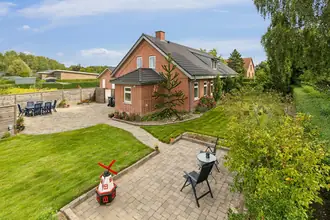 Villa på Sønderbro 6, 8310 Tranbjerg J