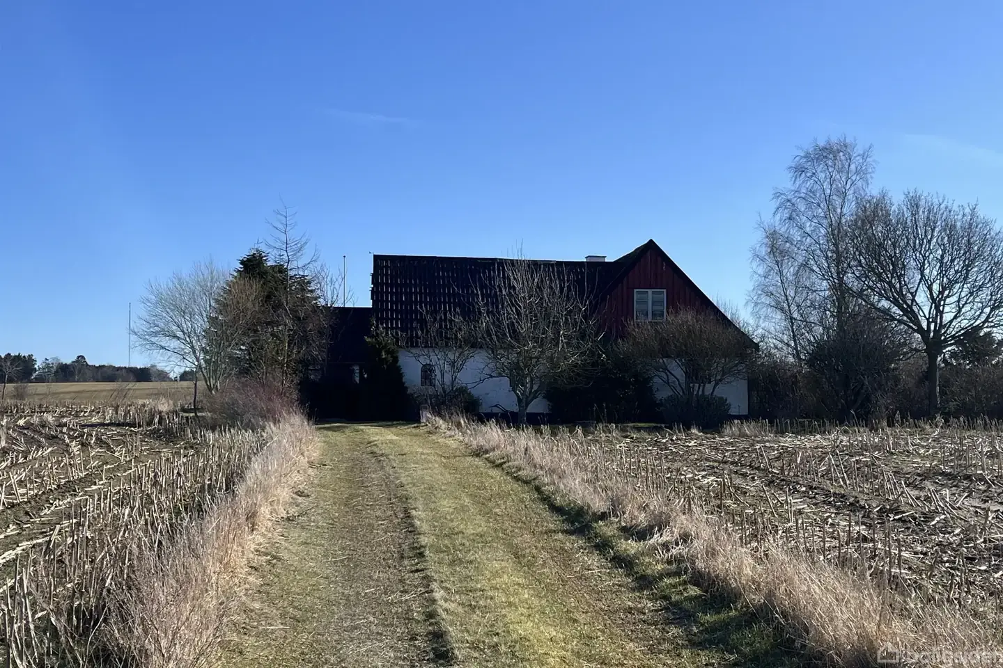 Et charmerende fritidshus midt i naturen