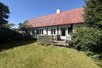 Fritidshus på Kantedamsvejen 8, Aarsballe, 3700 Rønne
