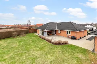Villa på Dahliavej 18, 4420 Regstrup