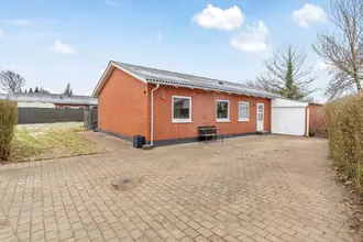 Villa på Idrætsvej 10, Nr Felding, 7500 Holstebro