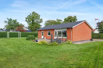 Villa på Idrætsvej 10, Nr Felding, 7500 Holstebro