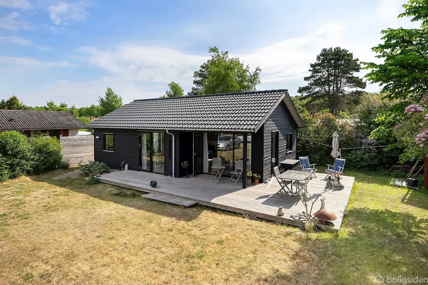 Dejligt lille sommerhus - lige til at flytte ind i