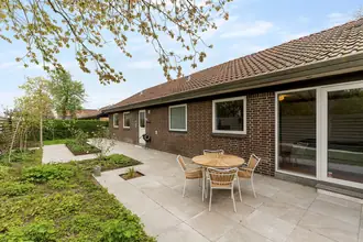Villa på Hybenrosevej 7, 8541 Skødstrup