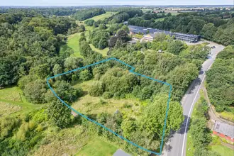 Helårsgrund på Almind Hule 13, 6051 Almind