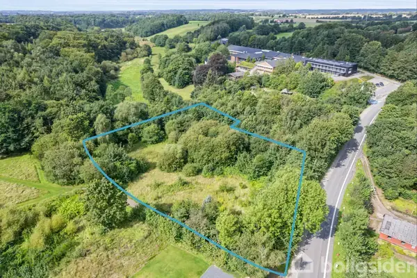 Helårsgrund på Almind Hule 13, 6051 Almind