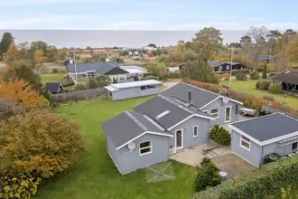 Fritidshus på Ravnsagervej 7, Hegedal Strand, 8585 Glesborg