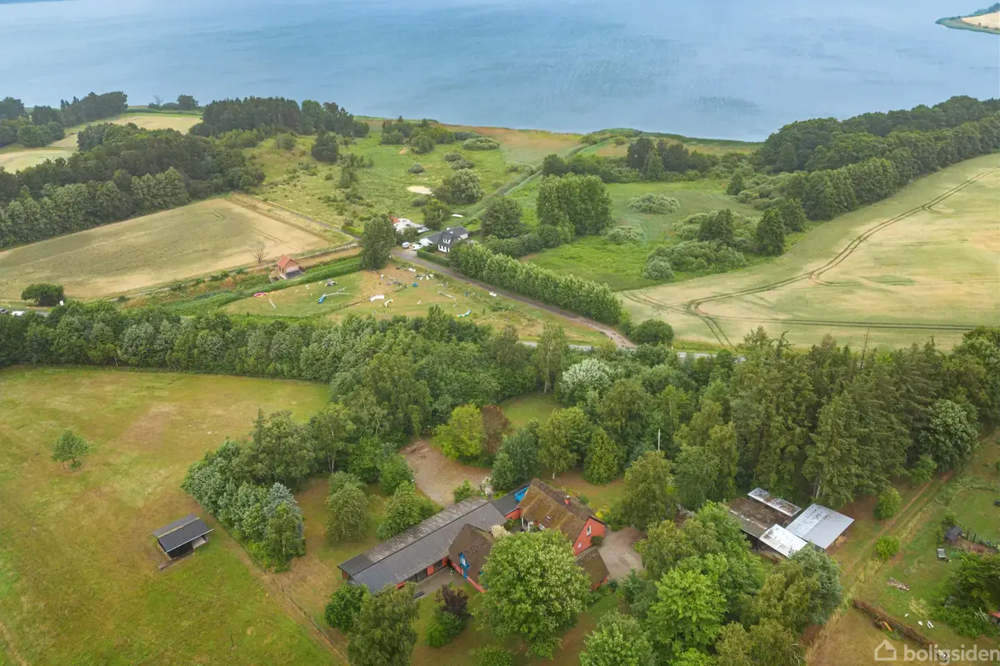 Landejendom på Amtsvejen 2, 3310 Ølsted