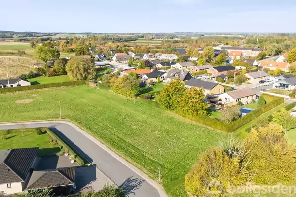 Helårsgrund på Leddet 4, 5672 Broby