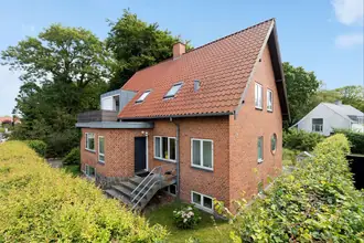 Villa på Carl Jensens Vej 1, 8260 Viby J