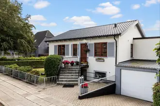Villa på Islandsvej 25, -1., 7400