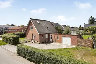 Villa på Kirkegade 11, 7171 Uldum