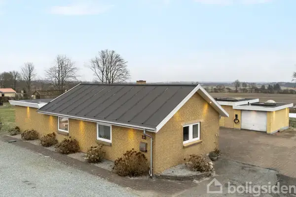 Villa på Ribe-Vejle Landevej 12, 6622 Bække