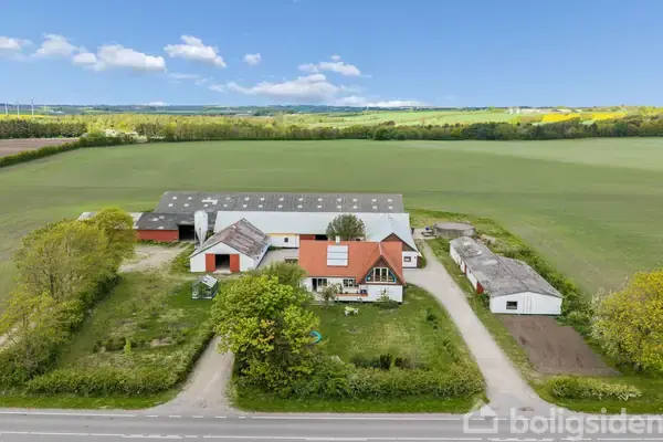 Landejendom på Kelddalvej 22, 9240 Nibe