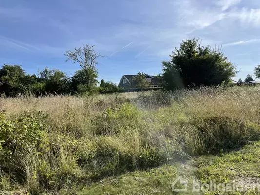 Helårsgrund på Ensianvænget 8, 4840 Nørre Alslev