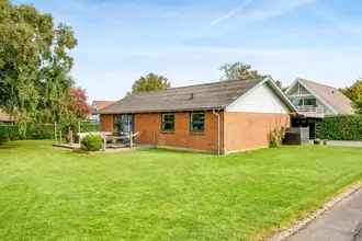 Villa på Stentofterne 242, 7600 Struer