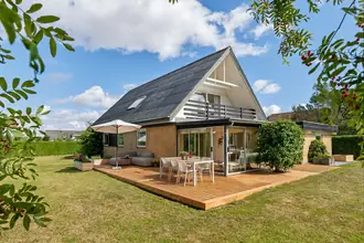 Villa på Elstedvænge 50, 8520 Lystrup