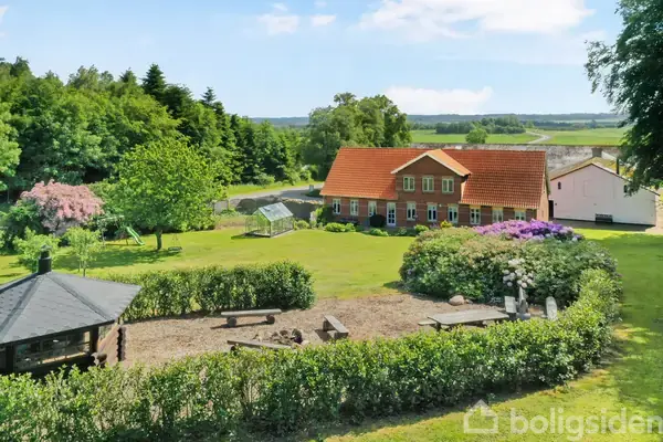 Landejendom på Ugiltvej 399, 9870 Sindal