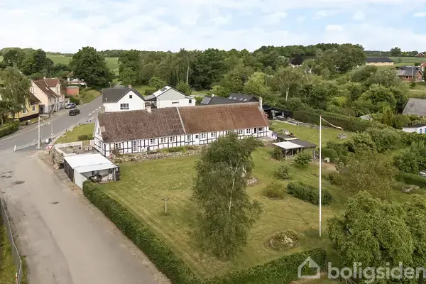 Villa på Pederstrup Bygade 3, 8560 Kolind