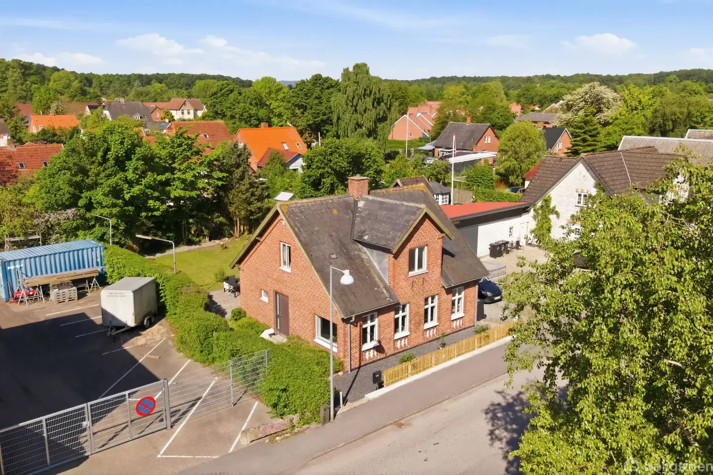 Charmerende rødstensvilla centralt i Faxe Ladeplads