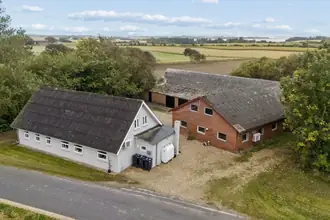 Landejendom på Torupvej 20, Torup, 7950 Erslev