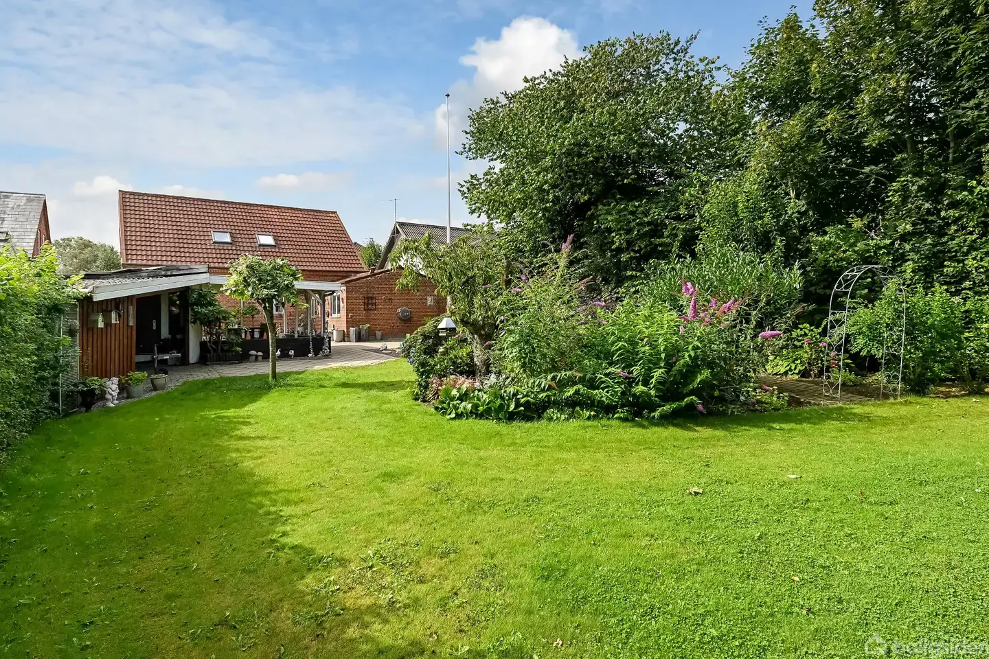 Villa med sjæl og plads til at forme dit eget hjem - Bild 2