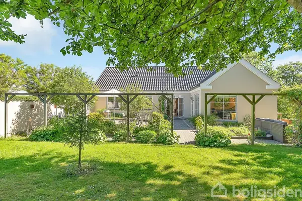 Villa på Solkrogen 4, 8250 Egå