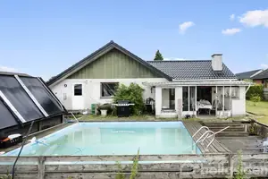 Villa på Pilevej 6, 4683 Rønnede