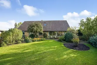 Villa på Vejlevej 44, Ølholm, 7160 Tørring