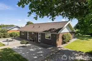 Villa på Tusindfrydvej 2, 9800 Hjørring