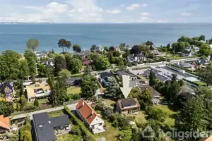 Villa på Poulsvej 3, 2950 Vedbæk