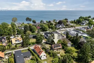 Villa på Poulsvej 3, 2950 Vedbæk