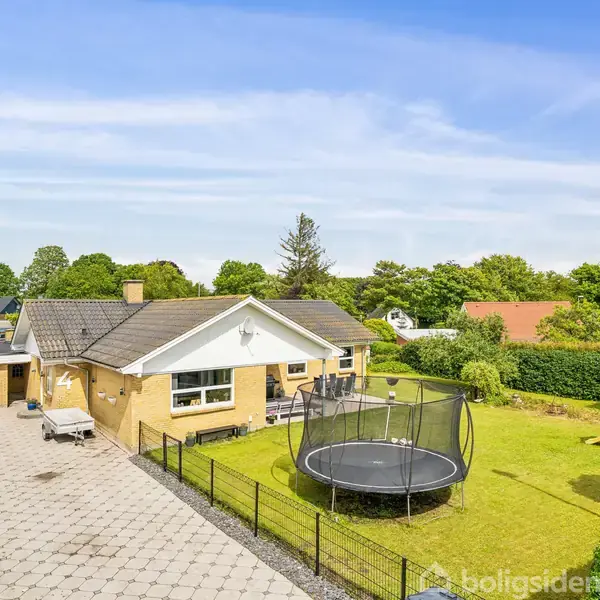 Villa på Randersvej 4, 8981 Spentrup