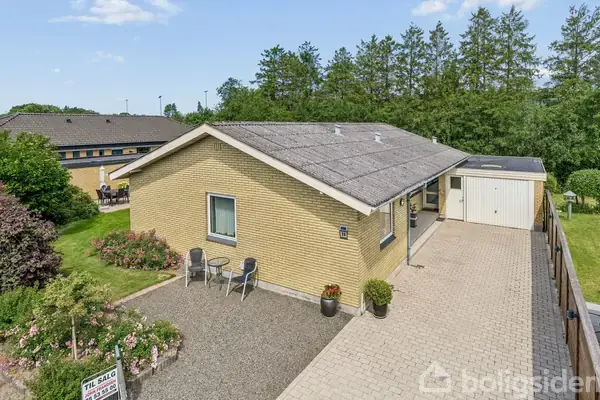 Villa på Præstevænget 26, 8732 Hovedgård