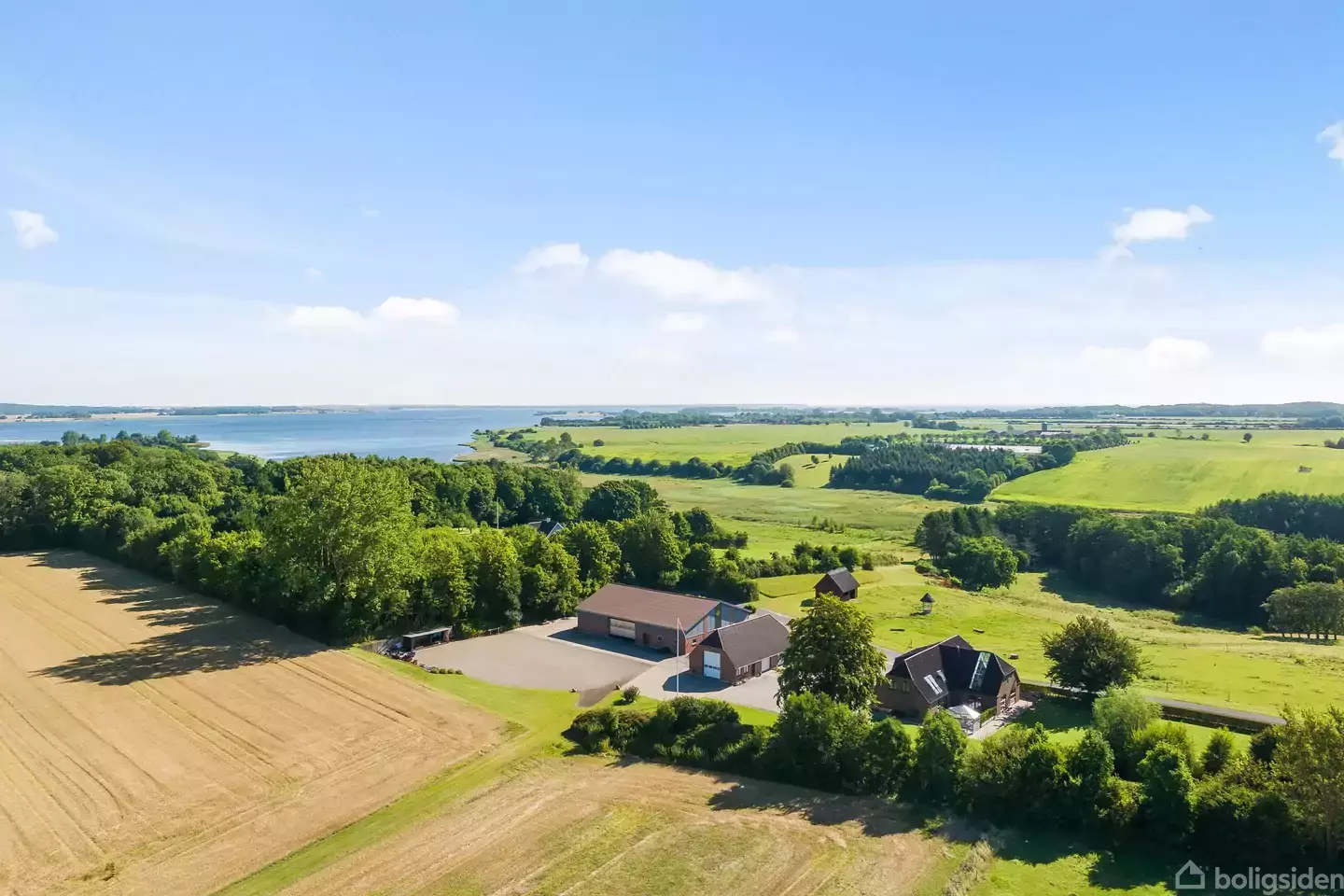 Landejendom på Søborgvej 5, 7130 Juelsminde