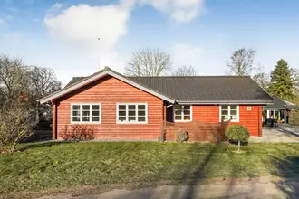 Villa på Østerled 15, 7171 Uldum