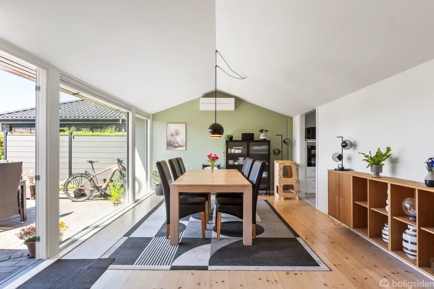 Skøn og indflytningsklar 1 plans villa i "Pipkvarteret" - Visning 5