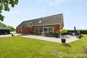Landejendom på Linåvej 40, 7451 Sunds
