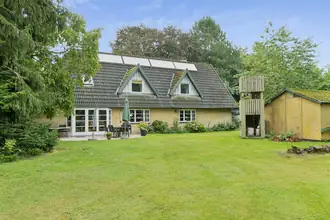 Landejendom på Møllevej 4B, Fensmark, 4684 Holmegaard