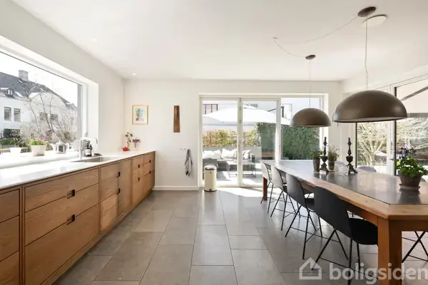 Villa på Dyrehavevej 18, 2930 Klampenborg