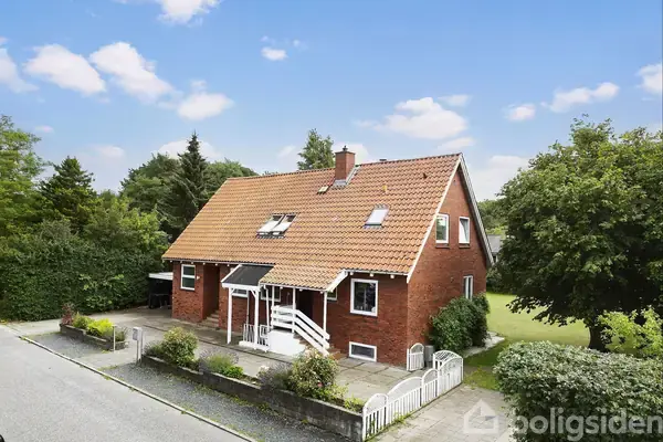 Villa på Suhrs Alle 10, 3520 Farum
