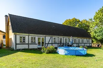Villa på Ballevej 12, 4735 Mern