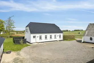 Landejendom på Nordvangsvej 2, Stenhøj, 9900 Frederikshavn