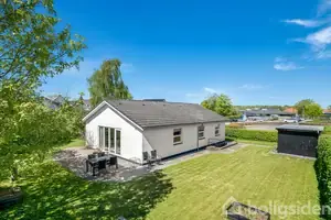 Villa på Hjelmsvej 8, 6600 Vejen