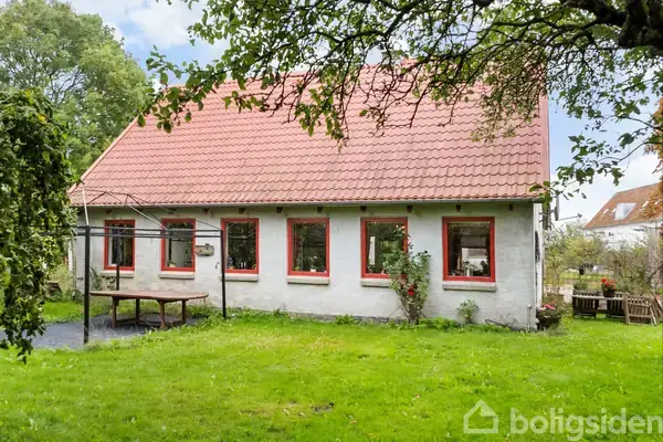 Landejendom på Kalundborgvej 51, 4534 Hørve